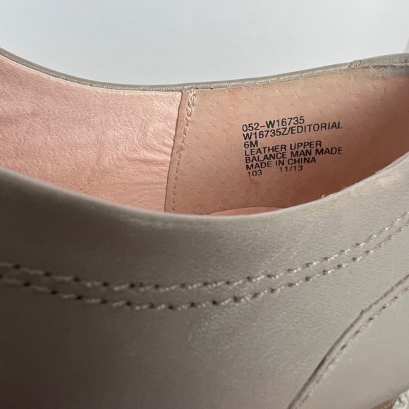 White Mountain Light Grey Leather Oxfords Size 6 - Picture 12 of 16